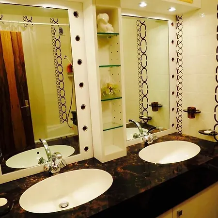 Domaine Du Jardin Alpin Apartment Courchevel